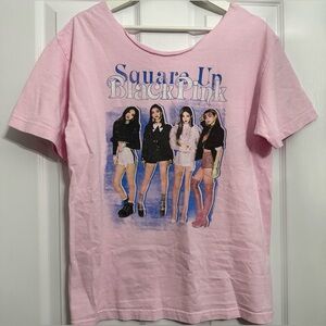Pink graphic T-shirt featuring the k-pop group Blackpink